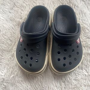 Toddler boys size 8-9 crocs